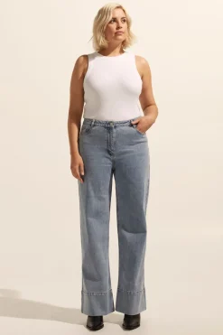 Magnet Jean-Washed Denim|zoe kratzmann